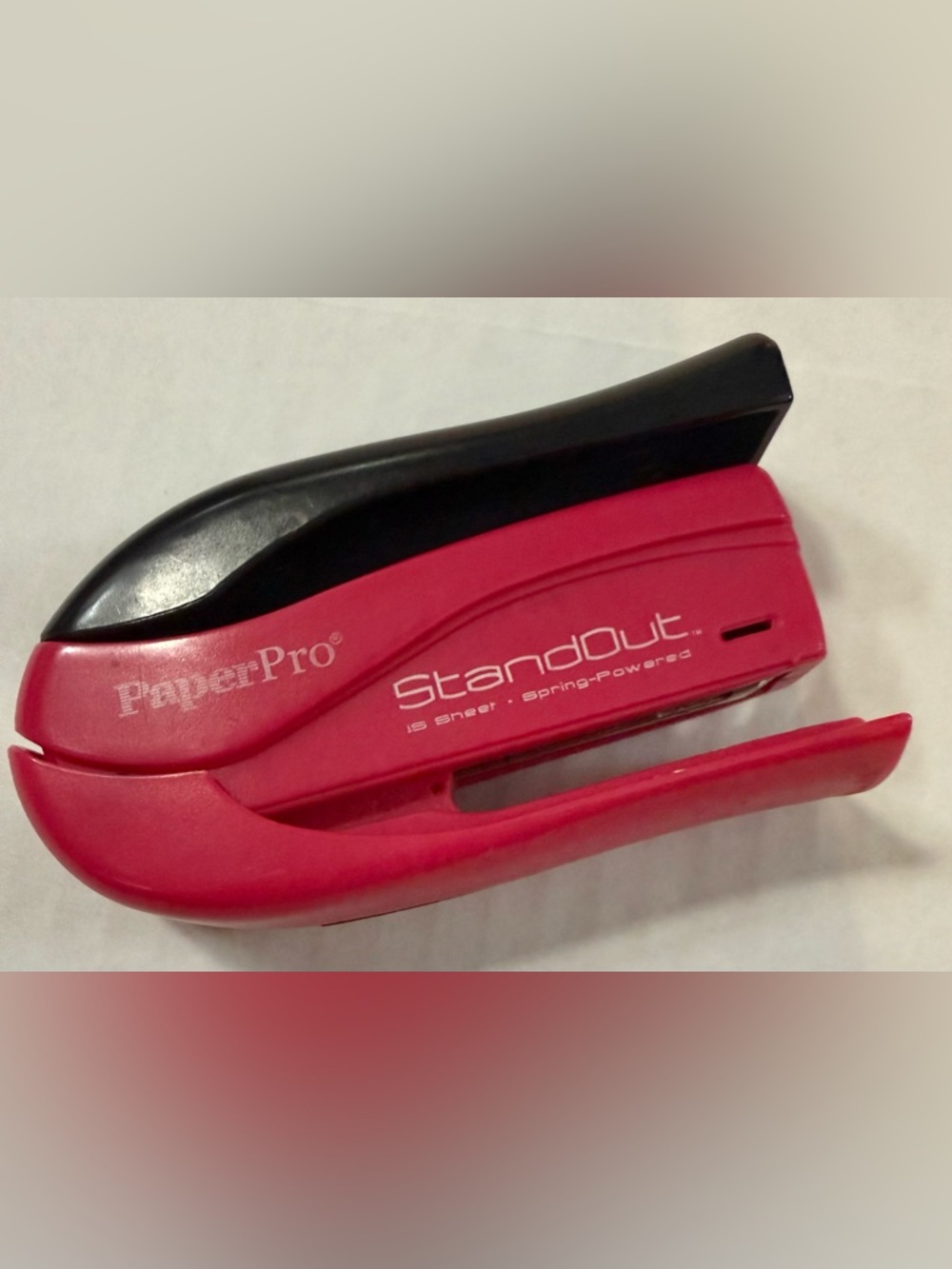 PaperPro Standout Compact Stapler Hot Pink / Black 15 Sheet Capacity